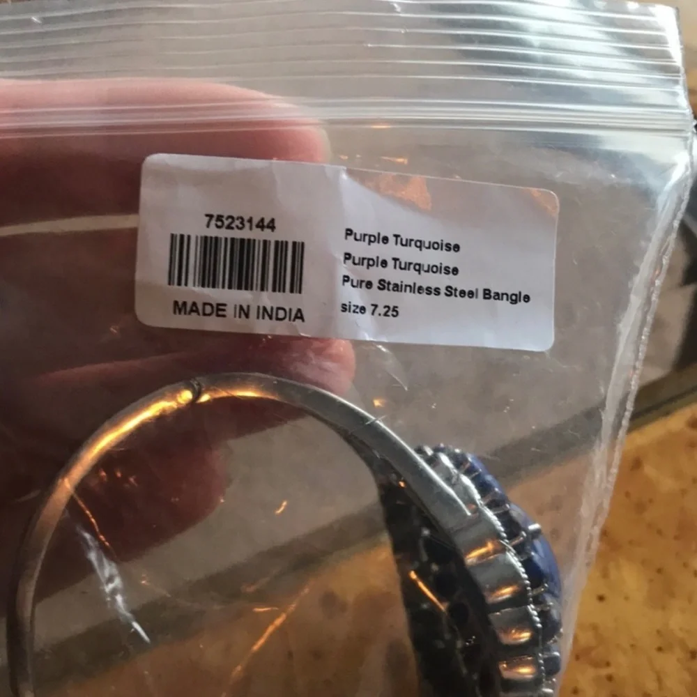 NWOT – Pure Stainless steel, Large round & oval Purple Dahlia bangle bracelet - Picture 16 of 16